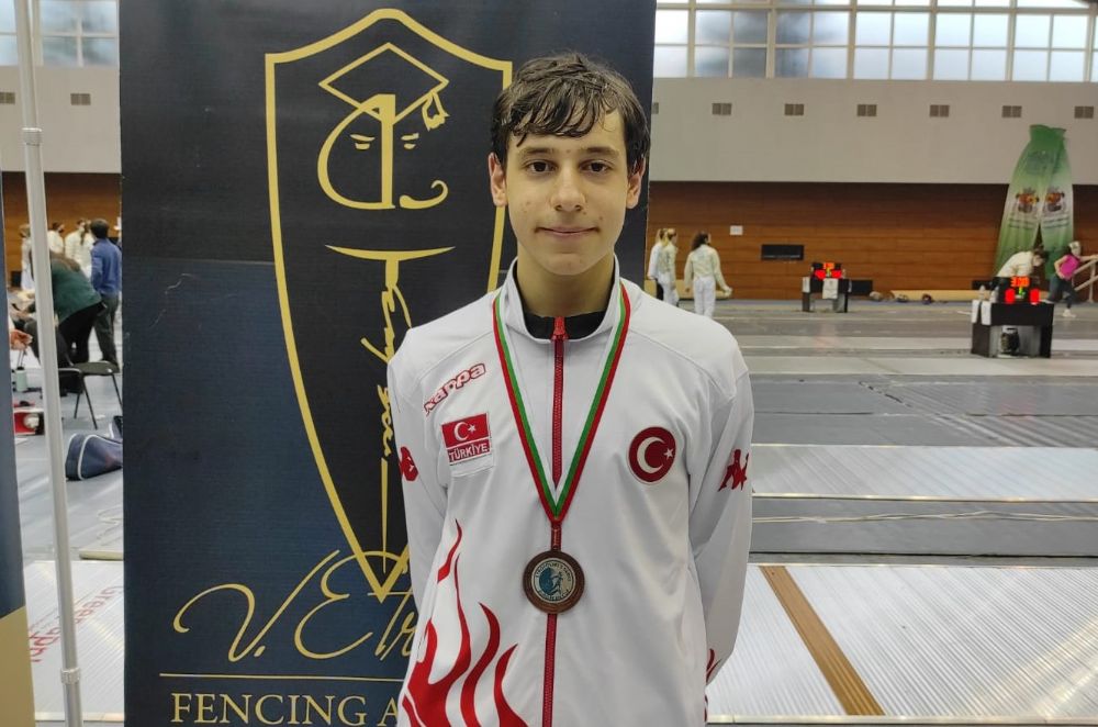 Kerem Çağlayan Sofya’da Bronz Madalya Kazandı