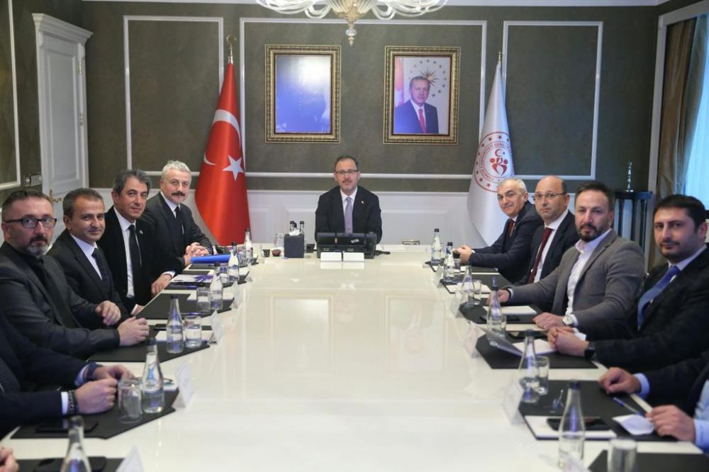 Gençlik ve Spor Bakanımız Sayın Dr. Mehmet Muharrem Kasapoğlu, Yönetim Kurulu Üyelerimizi kabul etti