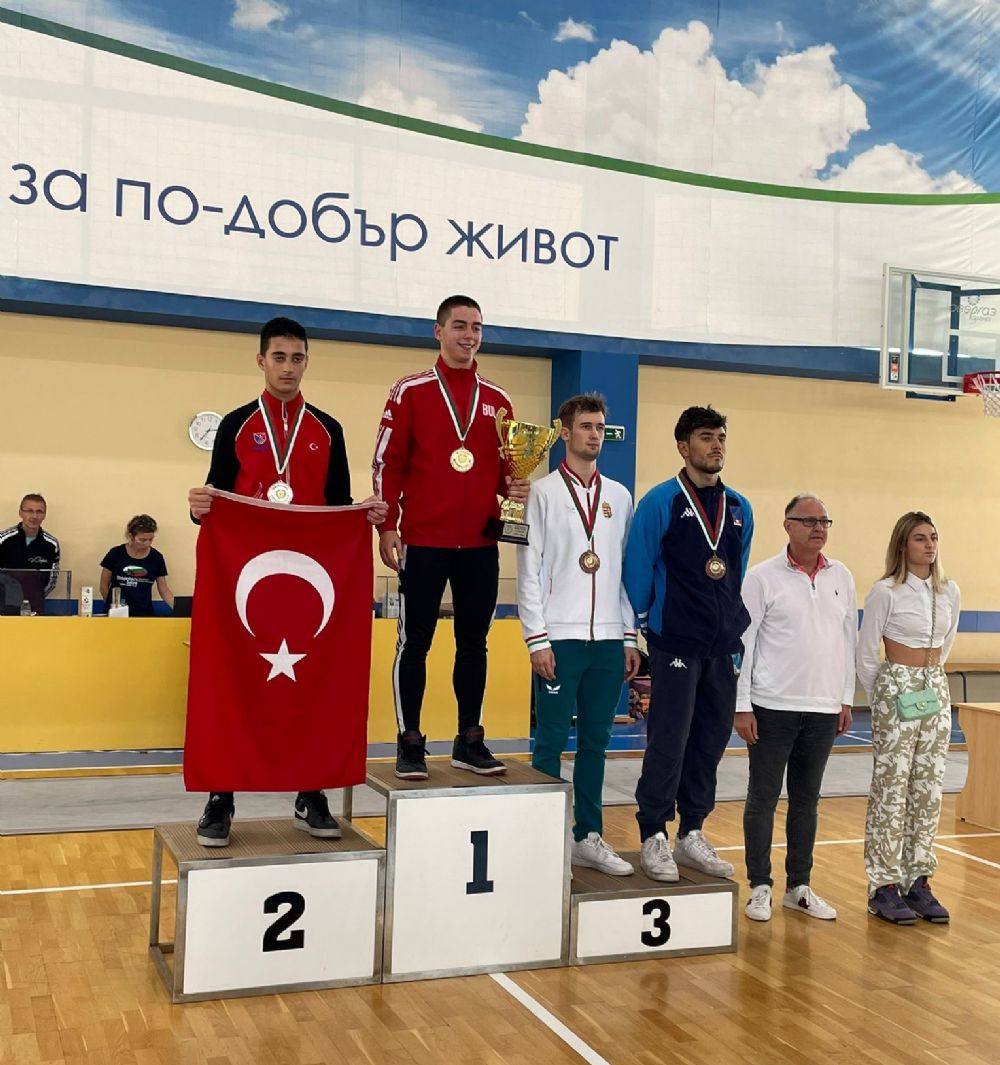Furkan Yaman Bulgaristan’da gümüş madalya kazandı