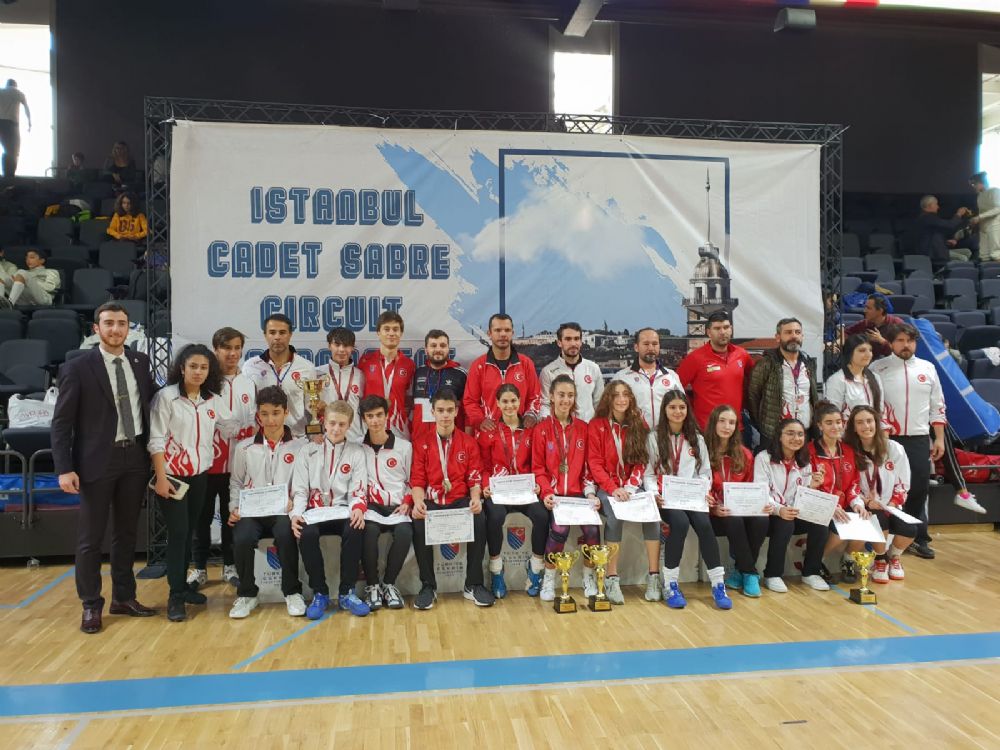 Circuit takım müsabakalarında 2 altın, 1 gümüş, 1 bronz madalya