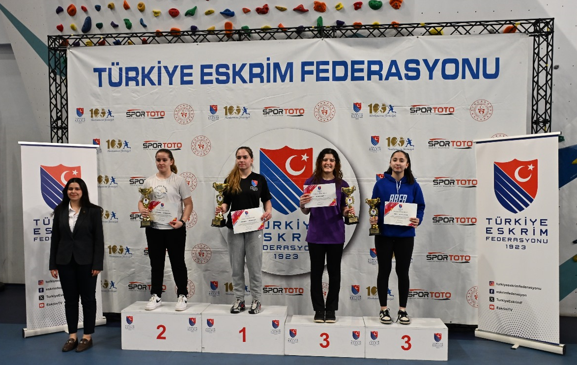 Adsız