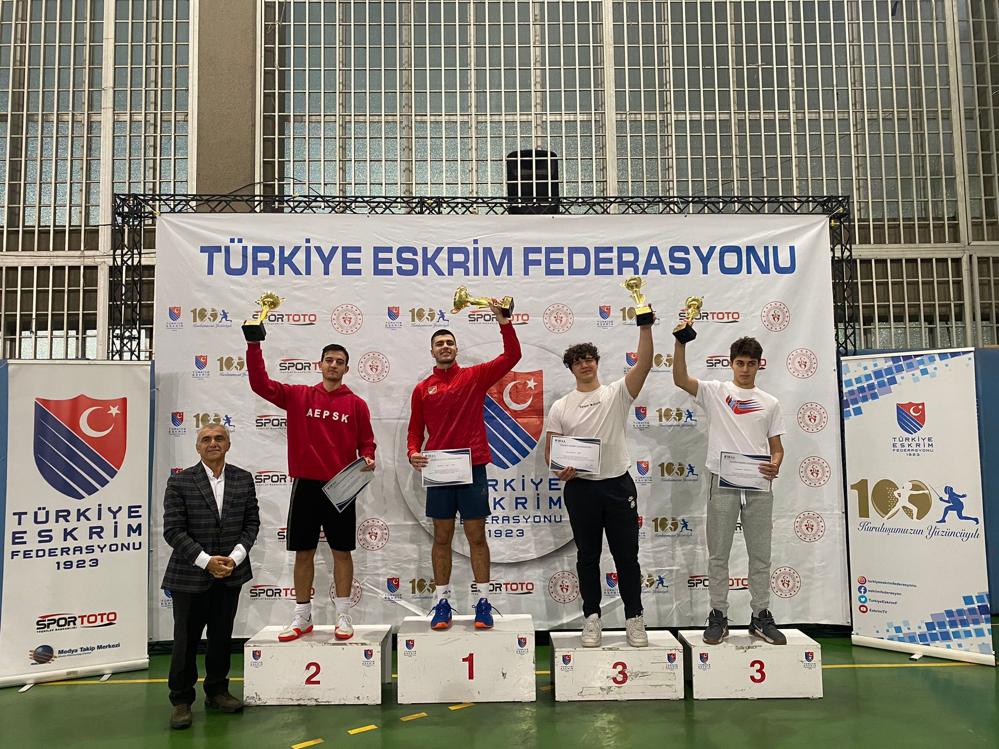 1-genc erkek epe