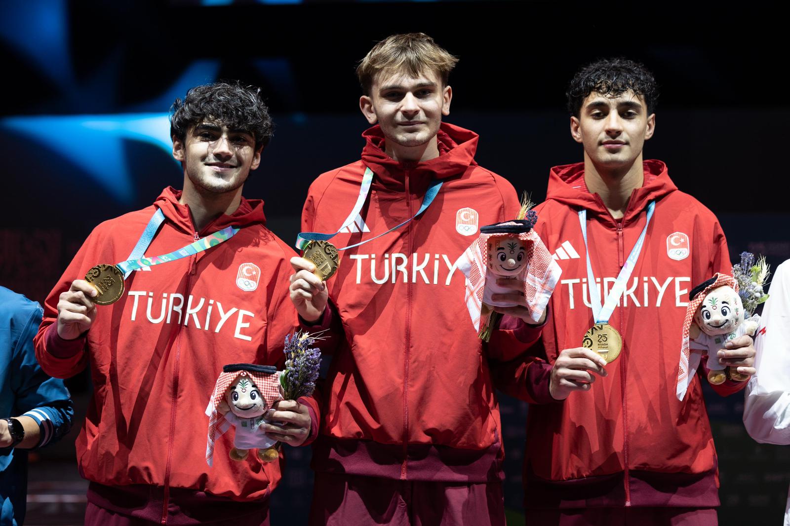 islam_oyunlari_erkek_kılıc