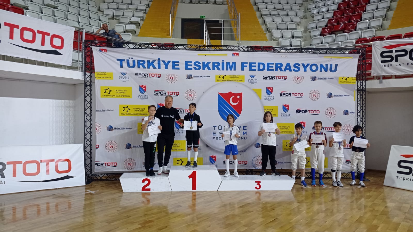 14-u10 erkek flore