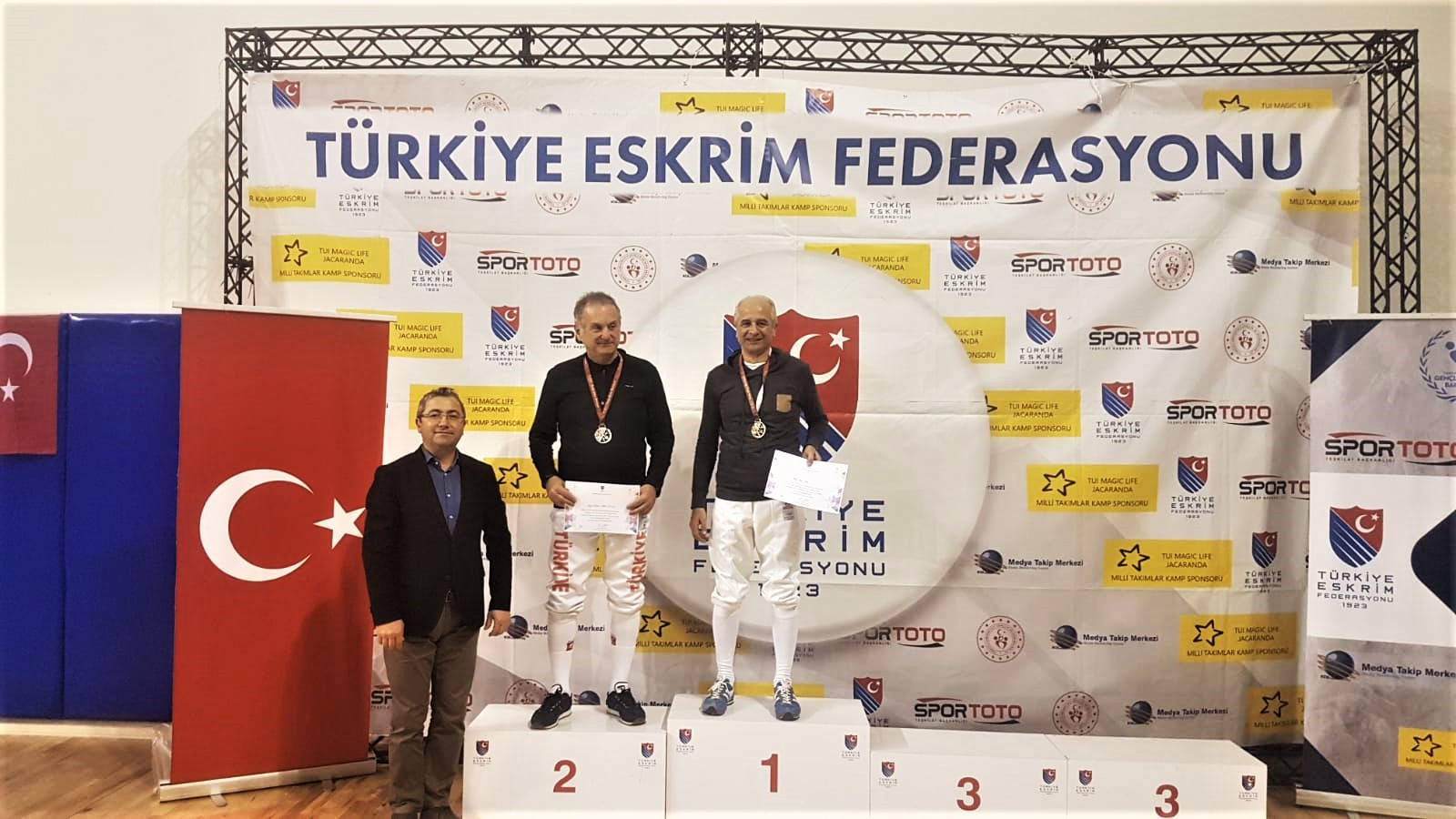 V3 ERKEK EPE